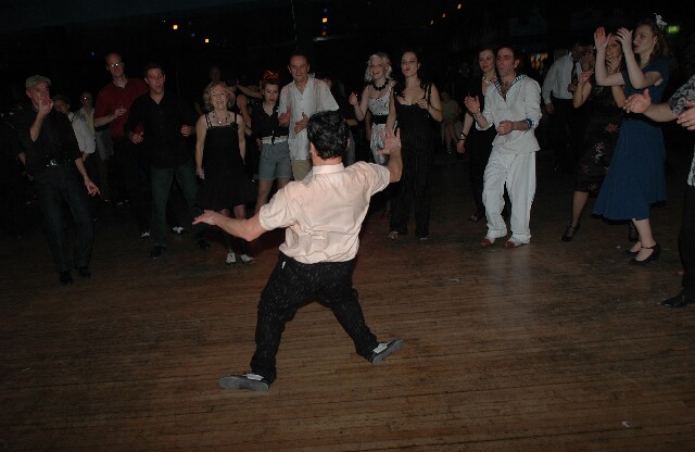 min 2007 11 25 riot 479